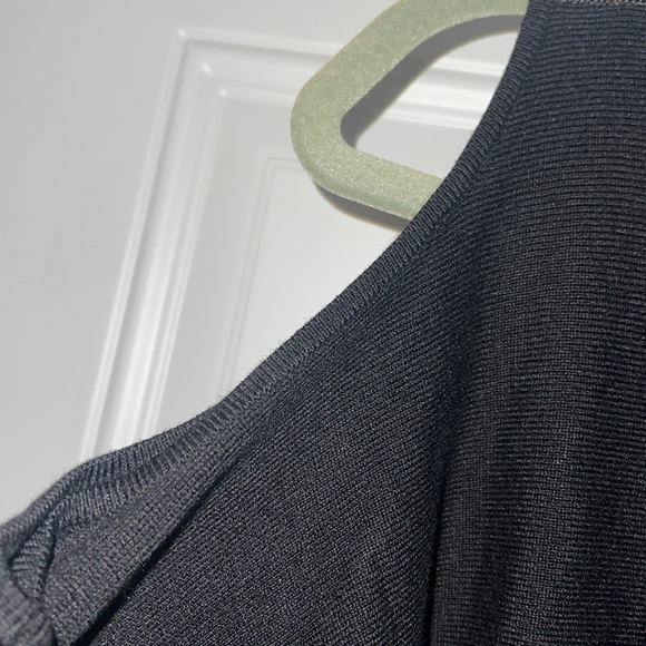 Thalia Sodi NWT cold shoulder sweater with bling Medium sequins oversized - Picture 6 of 15